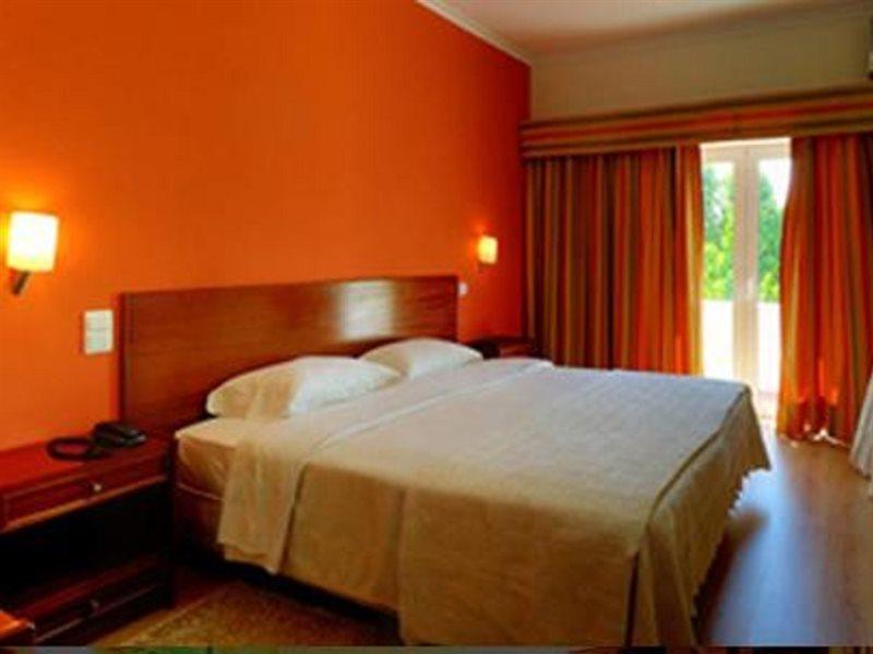 Petrus Hotel ชาเวส ภายนอก รูปภาพ