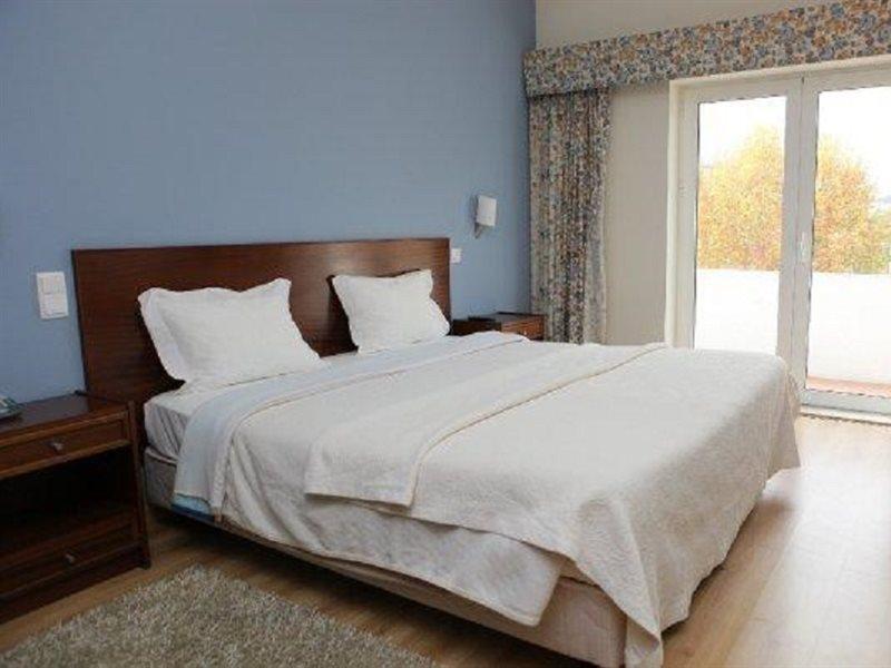 Petrus Hotel ชาเวส ภายนอก รูปภาพ