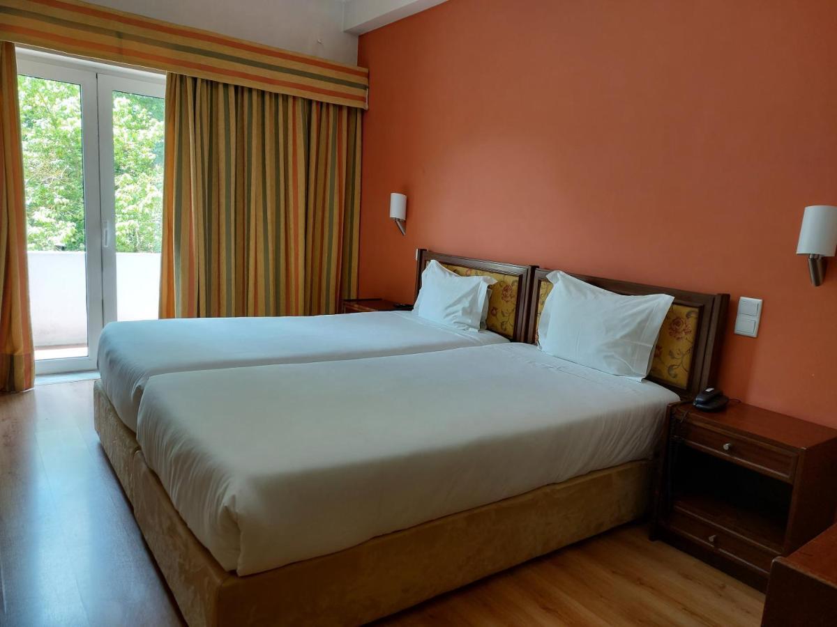 Petrus Hotel ชาเวส ภายนอก รูปภาพ