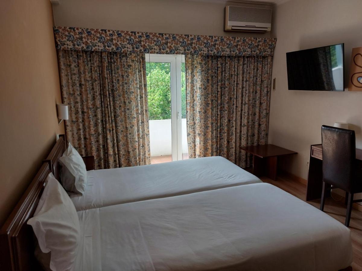 Petrus Hotel ชาเวส ภายนอก รูปภาพ