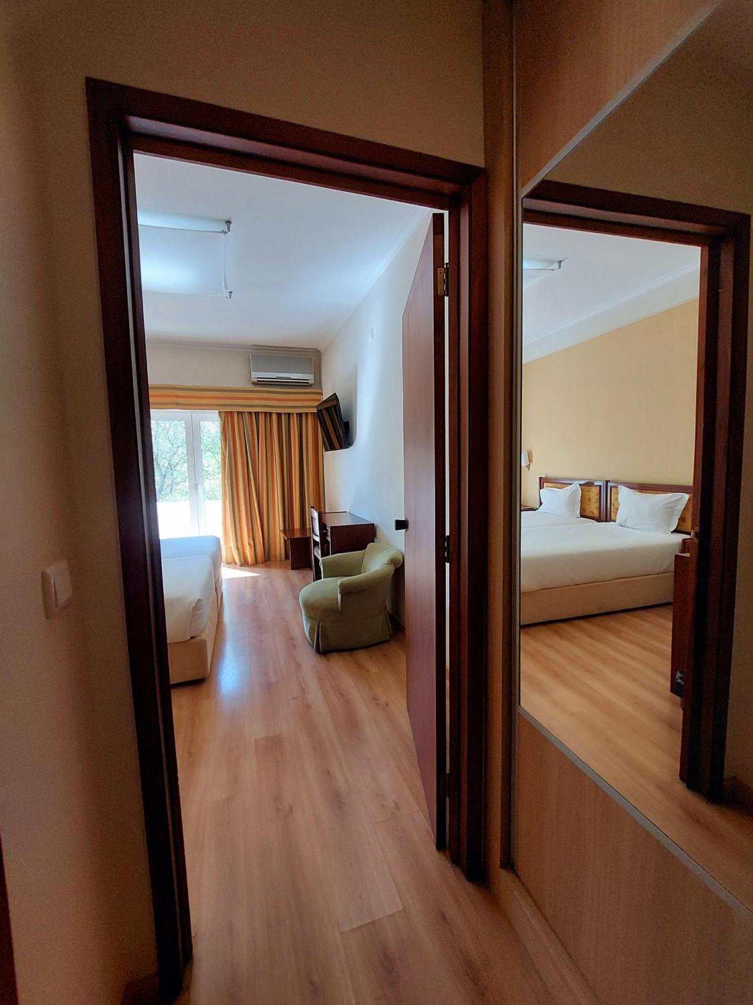 Petrus Hotel ชาเวส ภายนอก รูปภาพ